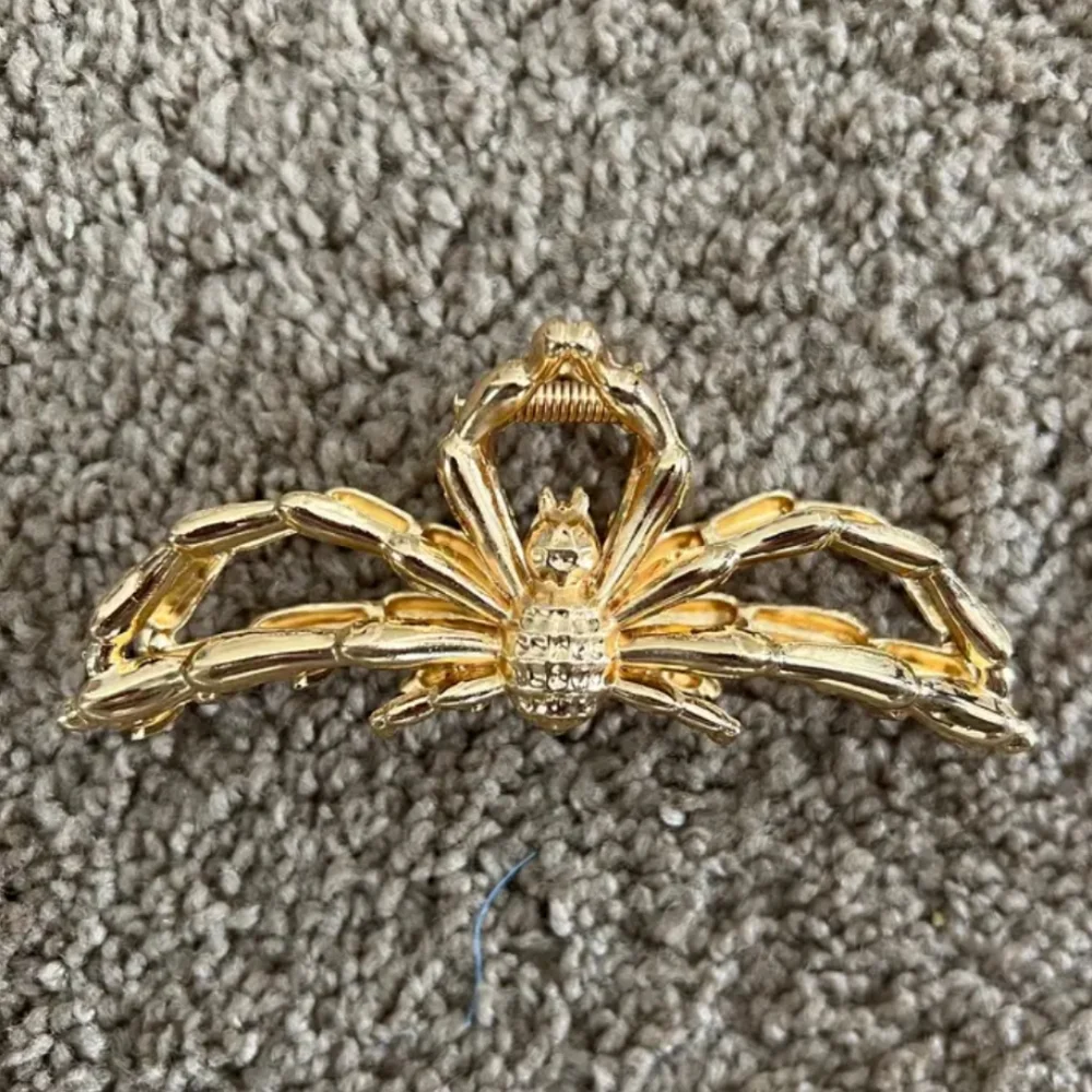 ๐ธ๏ธ๐ท๏ธ Spider metal hair claw clip - Picture 3 of 9